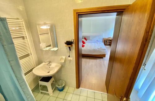 Pescul Hotel | Pet-Friendly Hotel B&B Lorenzini Ski: Enjoy Great Amenities
