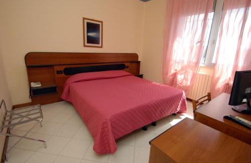 Castiglioncello Hotel | Pet-Friendly Hotel Baia Del Sorriso with Oceanfront Views