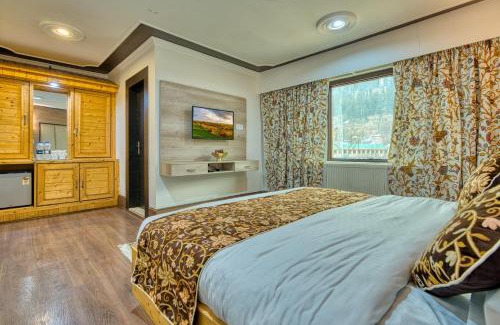 Laripora Hotel | Comfortable Stay at Hotel Baisaran Pahalgam with Breakfast