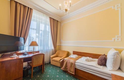 Frantiskovy Lazne Hotel | Discover Hotel Bajkal: Oceanfront Getaway with Spa Access