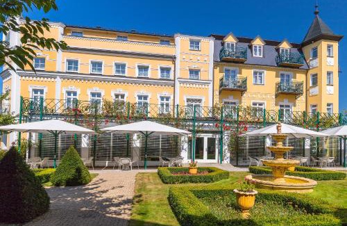 Frantiskovy Lazne Hotel | Discover Hotel Bajkal: Oceanfront Getaway with Spa Access