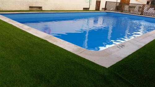 Cazorla Hotel | Inviting Hotel Balcón de Cazorla with Pool & Family Amenities