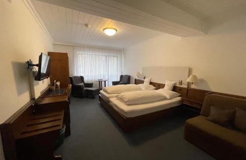 Balduinstein Hotel | Cozy Gasthaus Balduin with Complimentary Breakfast Awaits