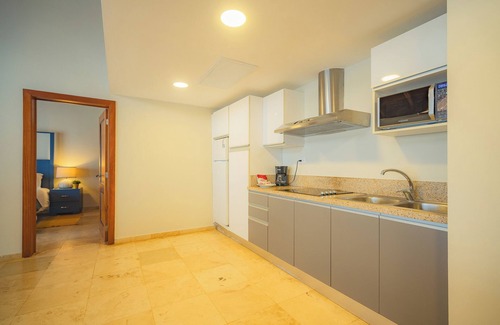 Puerto Bahia Resort | Elegant Retreat at Hotel Bannister by Mint: Top Amenities Await