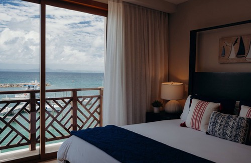 Puerto Bahia Resort | Elegant Retreat at Hotel Bannister by Mint: Top Amenities Await