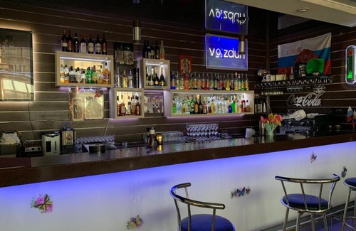 Otradnyy Hotel | Budget-Friendly Comfort at Hotel Bar Vozdukh with Breakfast