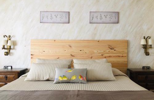Mijares Hotel | Ideal Hotel Barbacedo: Ocean View & Pool for Memorable Stays