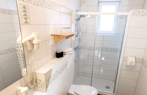 Maribor Hotel | Discover Hotel Bau: Rated 9.4 with Spa & Family Amenities