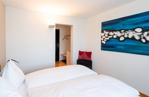 Rotkreuz Hotel | Welcome to Hotel Bauernhof - Your Self Check-In Retreat