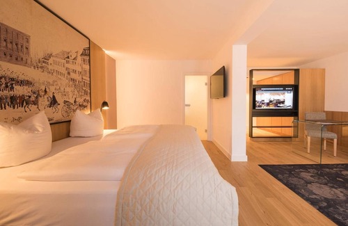 Erlangen Hotel | Comfort at Hotel Bayerischer Hof: 4-Star Family-Friendly Stay