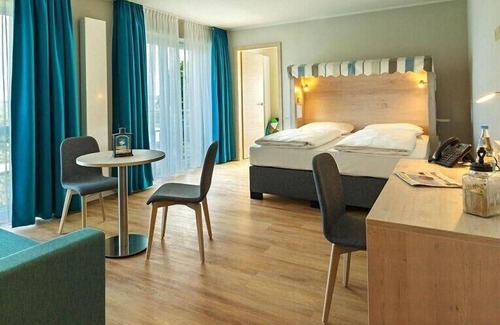 Eckernfoerde Hotel | BeachSide Hotel: Family-Friendly with Spa and Breakfast