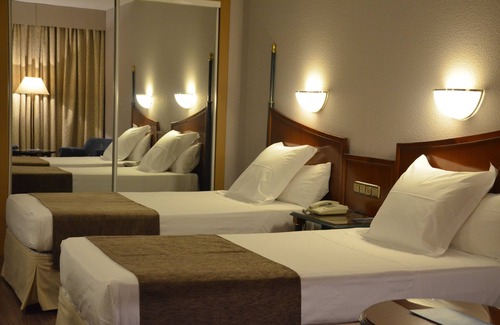 Province of Toledo Hotel | Relax at Hotel Beatriz Toledo Auditorium & Spa with Pool