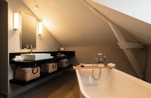 Wyck Hotel | Discover Hotel Beaumont: 4-Star Stay with Family-Friendly Amenities