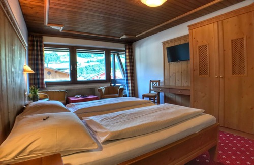Kitzbuehel Hotel | Hotel Bechlwirt: Guest Rated 9.2 with Spa & Breakfast