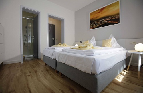 Lauscha Hotel | Discover Hotel Beck: Family-Friendly with Essential Amenities