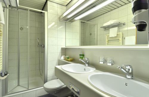 Locarno Hotel | Discover Hotel Belvedere Locarno: Oceanfront Paradise Awaits