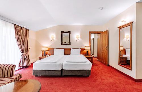 Ohrid Hotel | Oceanfront Hotel Belvedere: Eco-Friendly & Great Reviews