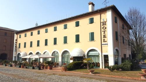 Bentivoglio Hotel | Discover Hotel Bentivoglio Residenza D'Epoca - 4-Star Stay