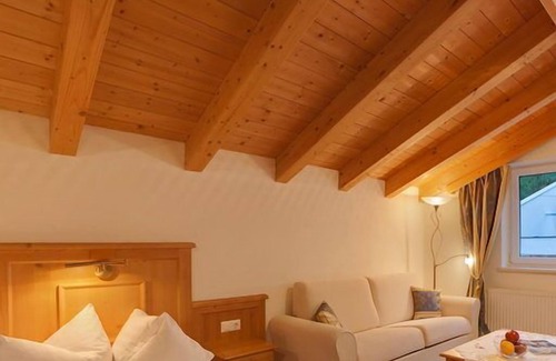 Nauders Hotel | Discover Hotel Berghof: 4-Star Stay with Spa & Pool