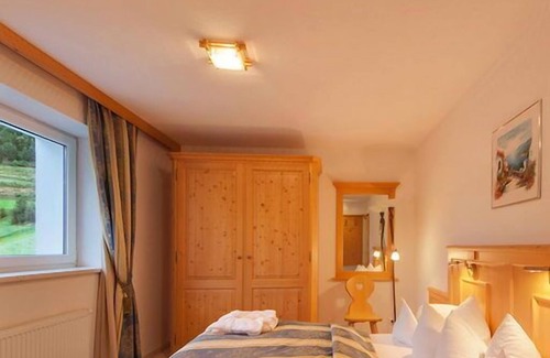 Nauders Hotel | Discover Hotel Berghof: 4-Star Stay with Spa & Pool