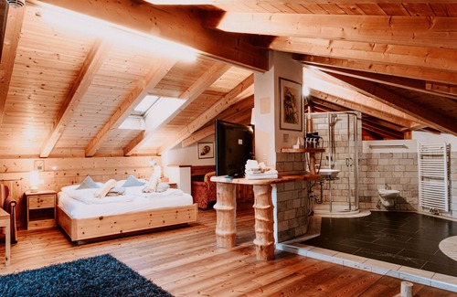 Luson Hotel | Experience Hotel Bergschlössl: 4-Star Spa & Pool Retreat