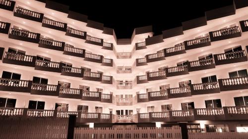 Calella Hotel | Relax at Hotel Bernat II: 4-Star Oceanfront Retreat