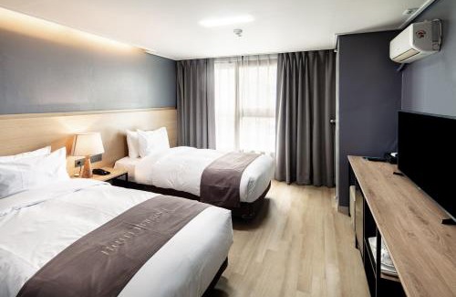 Guro Hotel | Discover Hotel Bernoui Seoul: 4-Star Family-Friendly Escape