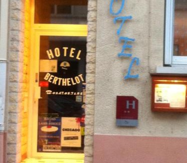 Nationale Hotel | Family-Friendly Retreat at Hotel Berthelot with Great Reviews
