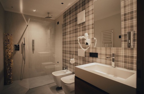 Ponte di Legno Hotel | Hotel Bezzi: Guest Rated 9.4 with Spa and Hot Tub Access