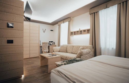 Ponte di Legno Hotel | Hotel Bezzi: Guest Rated 9.4 with Spa and Hot Tub Access