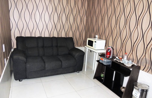 Belo Horizonte Hotel | Comfortable Stay at Hotel BH Inn Palmares - Family Friendly