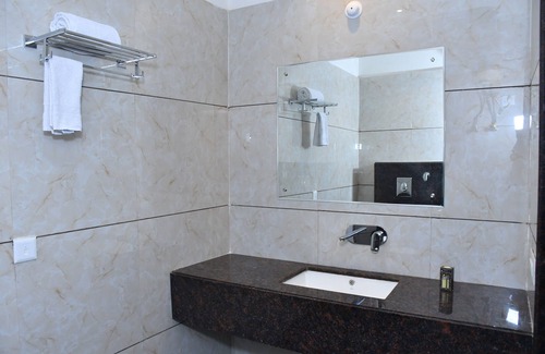 Kanpur Hotel | Discover Hotel Bhagyaraj Palace - Ideal Stay in Kanpur