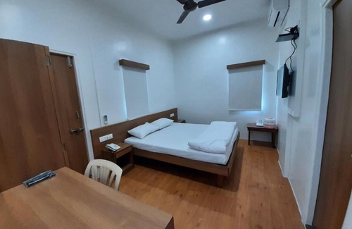 Shivajinagar Hotel | Budget-Friendly Hotel Bhooshan in Pune with Breakfast & More