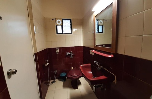 Shivajinagar Hotel | Budget-Friendly Hotel Bhooshan in Pune with Breakfast & More