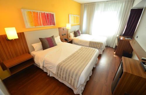 Province of Tucuman Hotel | Discover Hotel Bicentenario Suites & Spa with Oceanfront Views