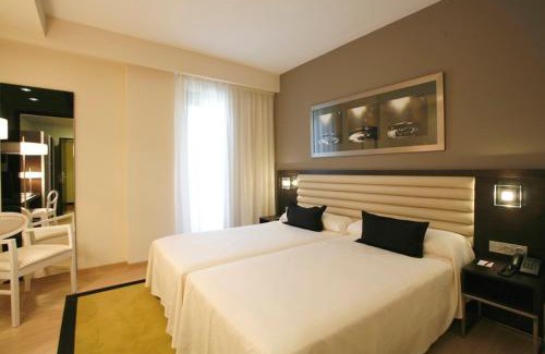 Moana Hotel | Pet-Friendly Hotel Bienestar Moaña with Oceanfront Spa