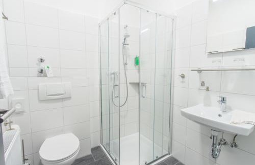 Bottrop Hotel | Inviting Hotel Billard Center Weywiesen with Pool Access