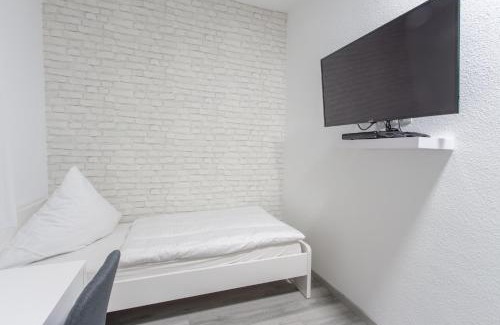 Bottrop Hotel | Inviting Hotel Billard Center Weywiesen with Pool Access