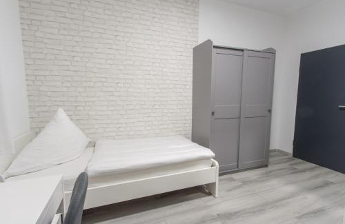 Bottrop Hotel | Inviting Hotel Billard Center Weywiesen with Pool Access