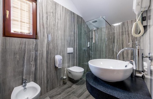 Fuzine Hotel | Discover Hotel Bitoraj Fužine: 4-Star Family Getaway
