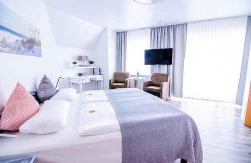 Carolinensiel Hotel | Pet-Friendly Hotel Blischke with High Guest Ratings