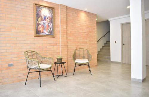 San Jose de Cucuta Hotel | Budget-Friendly Hotel Blu Cúcuta with Breakfast Included