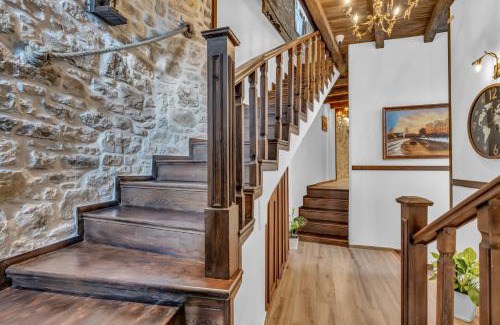 Berat Hotel | Family-Friendly Hotel Bohem Berat: 4-Star Rated Gem