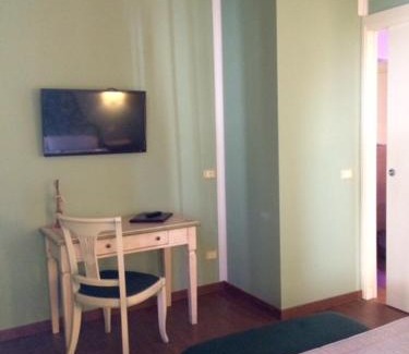 Como Hotel | Discover Hotel Borgo Antico: Enjoy Family-Friendly Amenities