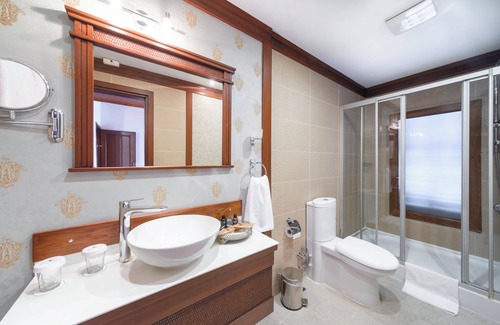 Seyhan Hotel | Discover Hotel Bosnali - Guest Rated 9.8 with Spa & Pool