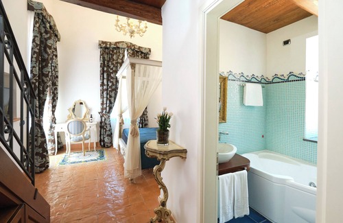 Maiori Hotel | Indulge in Relaxation at Hotel Botanico San Lazzaro