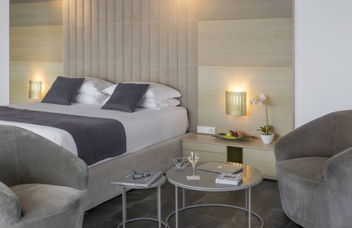 San Antonio Bay Hotel | Discover Hotel Boutique Ses Pitreras: 4-Star Paradise Awaits