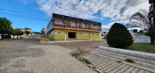 Araripina Hotel | Budget-Friendly Hotel Boulevard with Great Amenities