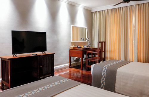 Bahan Hotel | Hotel Boundary