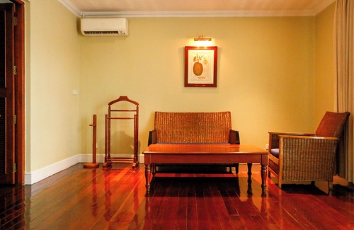 Bahan Hotel | Hotel Boundary